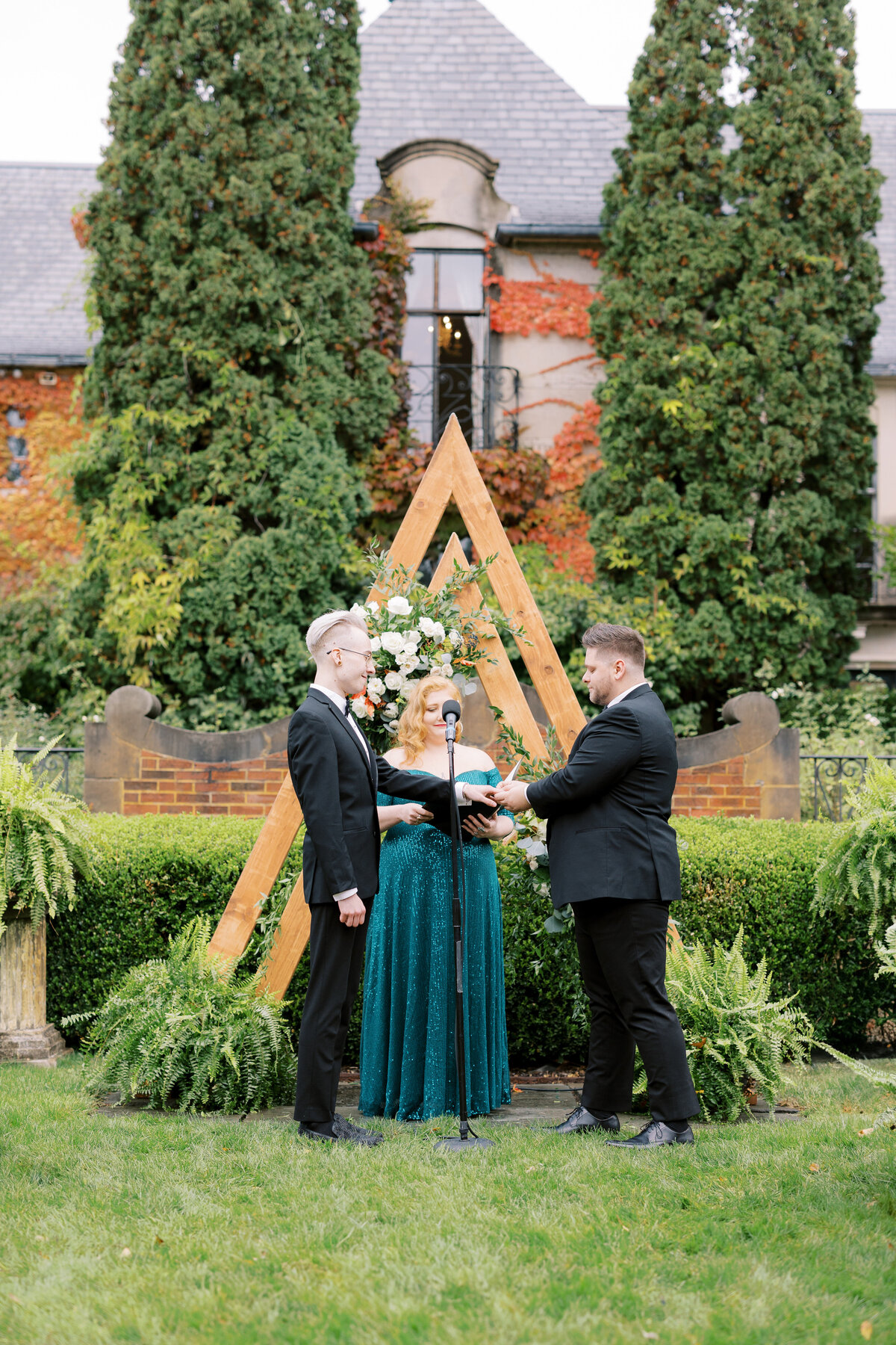 Greencrest-Manor-wedding-ceremony-28
