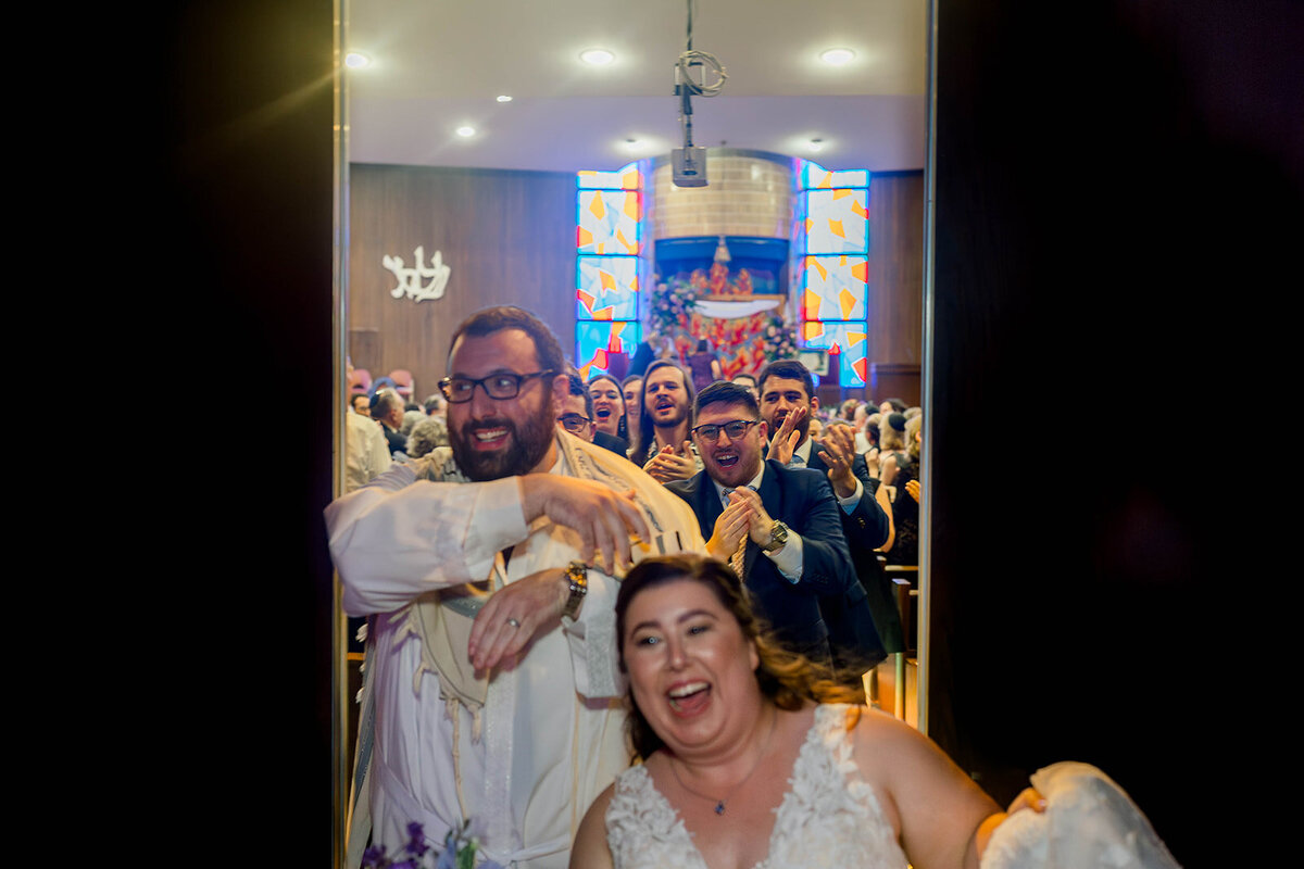 Eliana-Melmed-Photography-Chicago-LosAngeles-Jewish-WeddingPhotography-ElianaSklar-Chuppah-00227