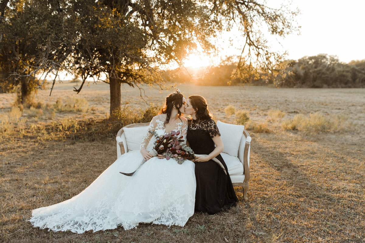 Austin-ranch-gothic-lesbian-wedding-leah-thomason-photography-8