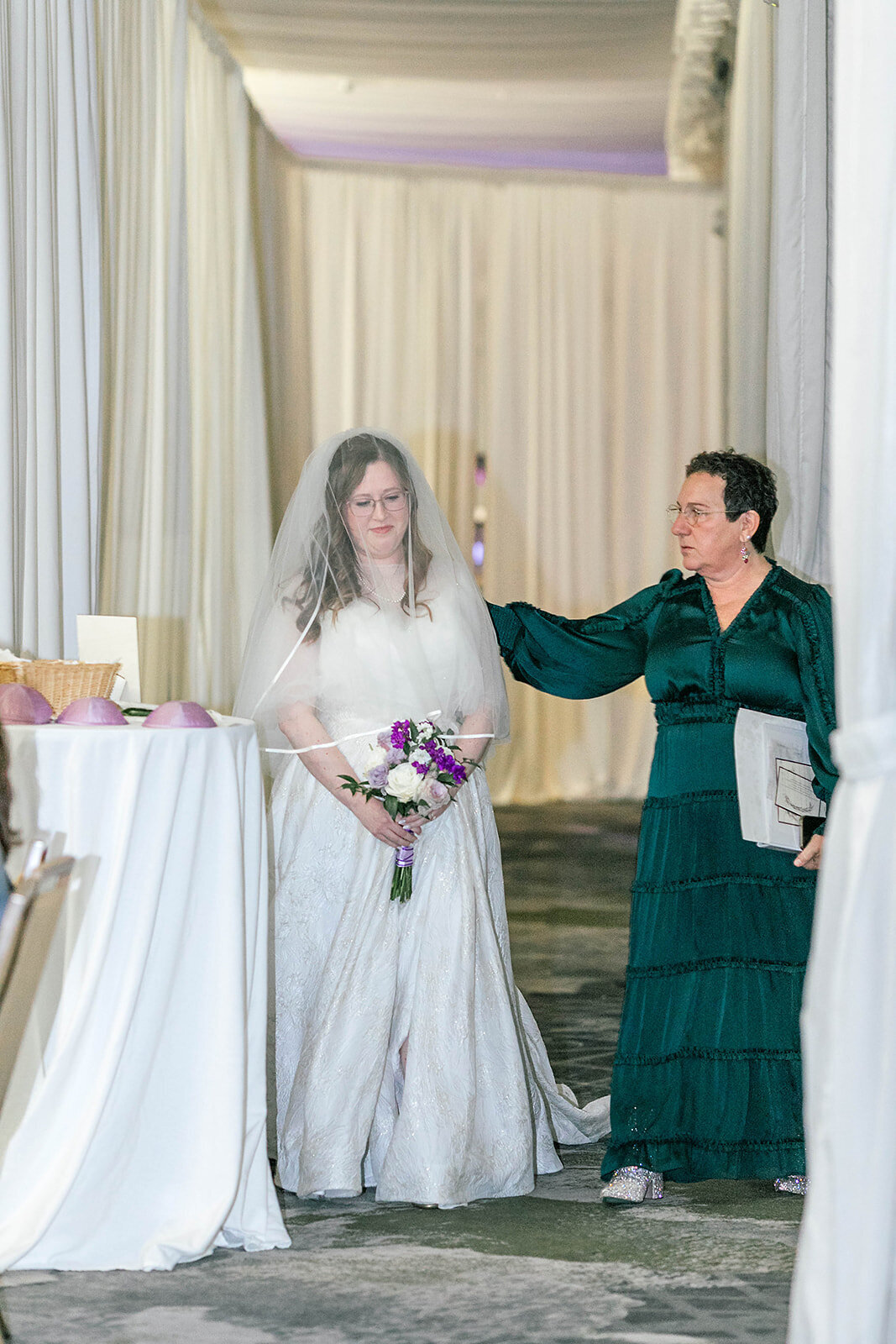 Eliana-Melmed-Photography-Chicago-LosAngeles-Jewish-WeddingPhotography-Chuppah-00085