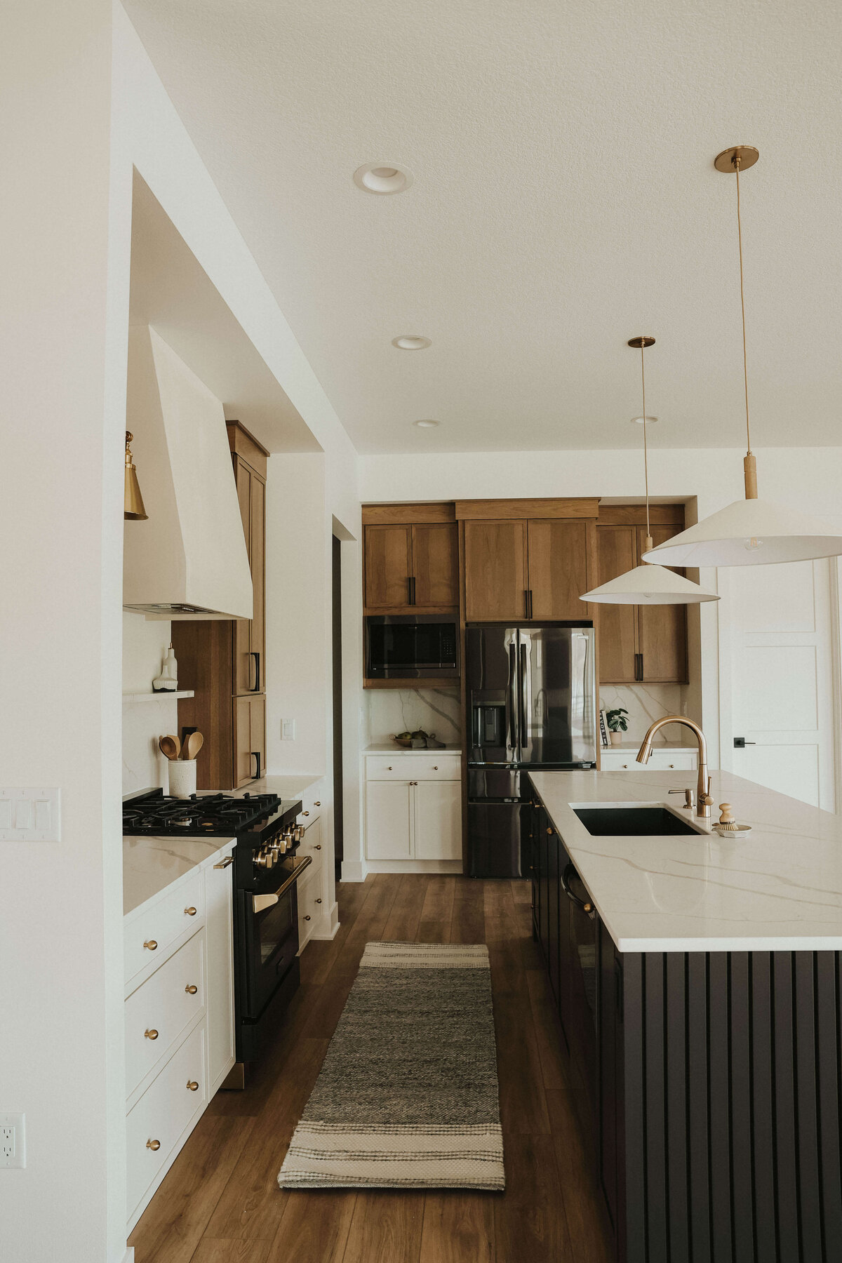 4171-Kitchen-Panora-Central-Iowa-Custom-Home-JRL-Builders-E23A3580