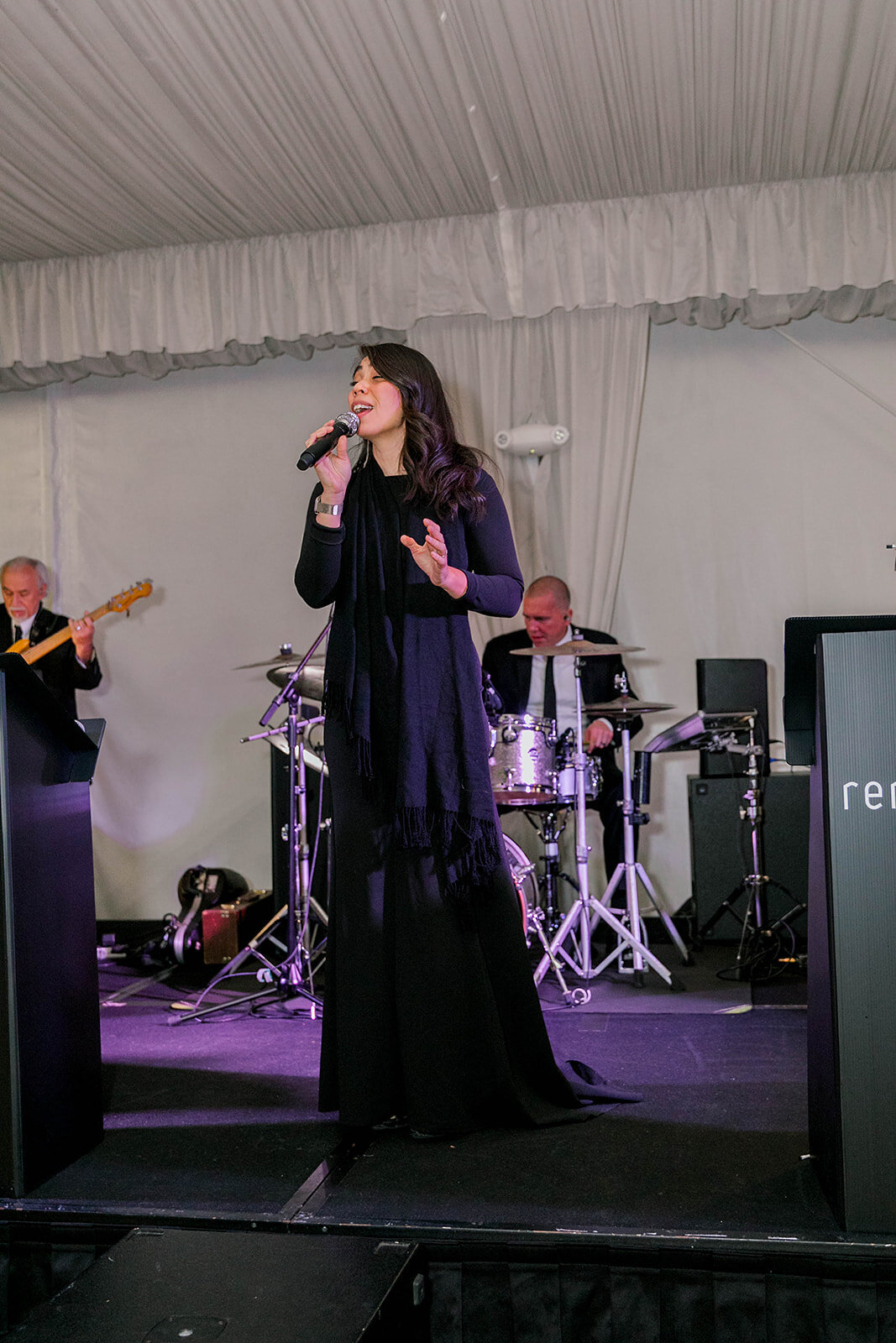 Eliana-Melmed-Photography-Chicago-LosAngeles-Jewish-WeddingPhotography-SimchaDancing-00262