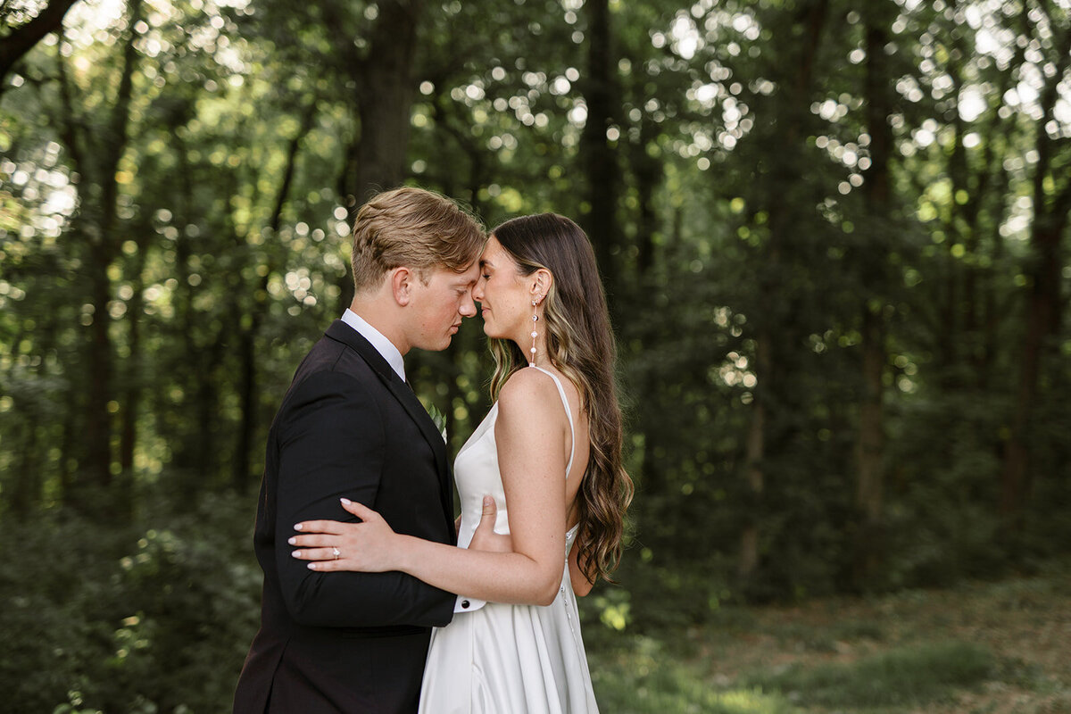 Rebecca and Dan _ The Ridge Wedding Venue _ Kansas City Wedding Photography _ Nick and Lexie Photo + Film-1161