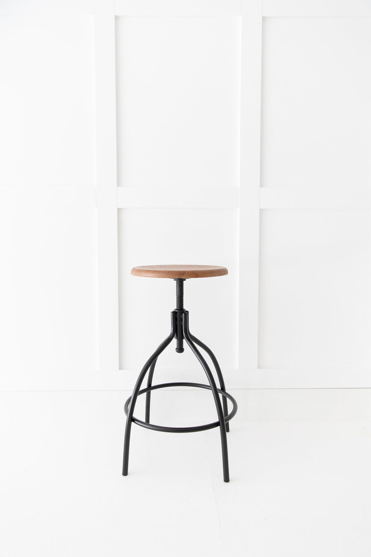 The brand studio chaors and stools  | Images by Amalie Orrange at The Branded Boss Lady_