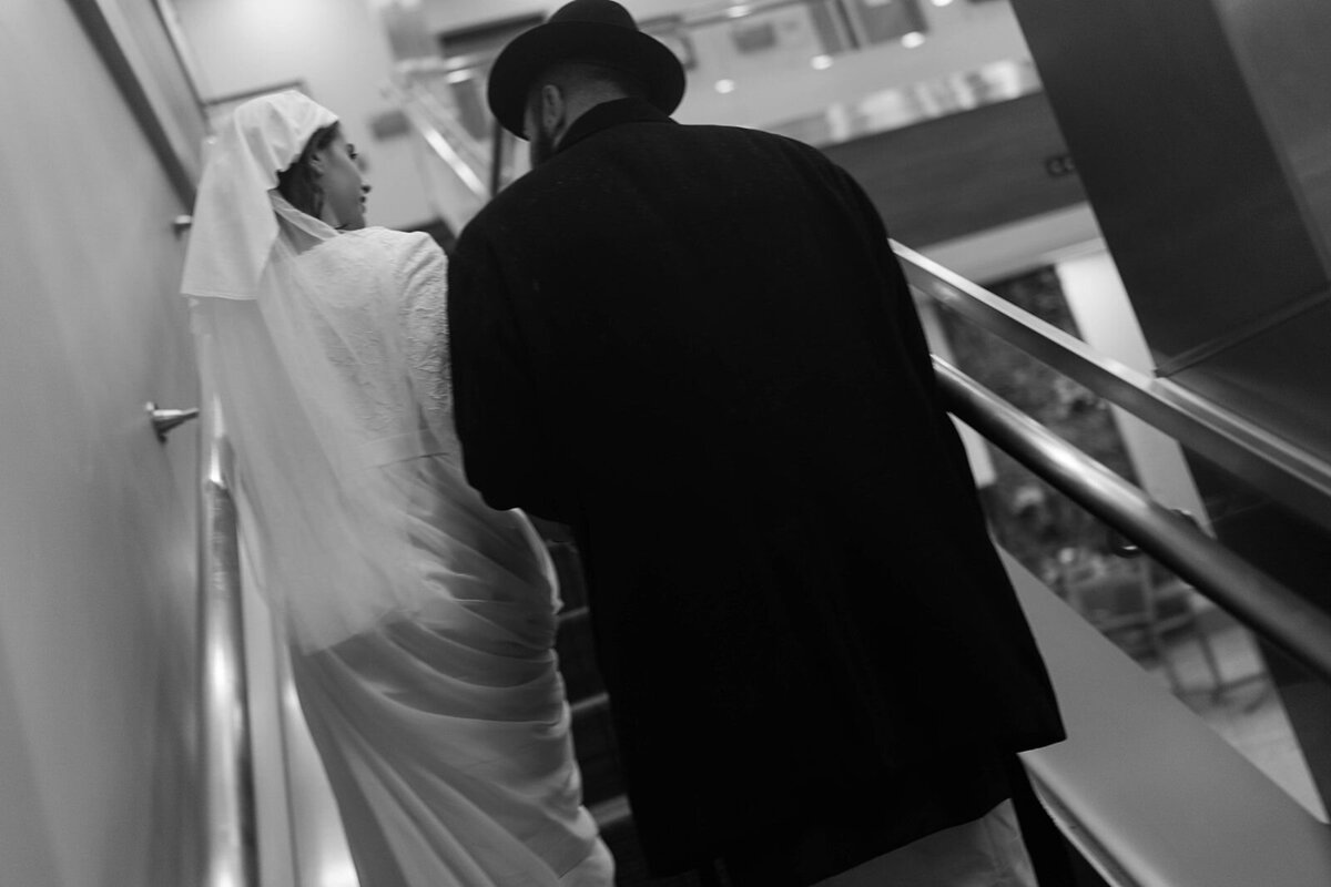 Eliana-Melmed-Photography-Chicago-LosAngeles-Jewish-WeddingPhotographer-CarmiKalman-Chuppah-00226