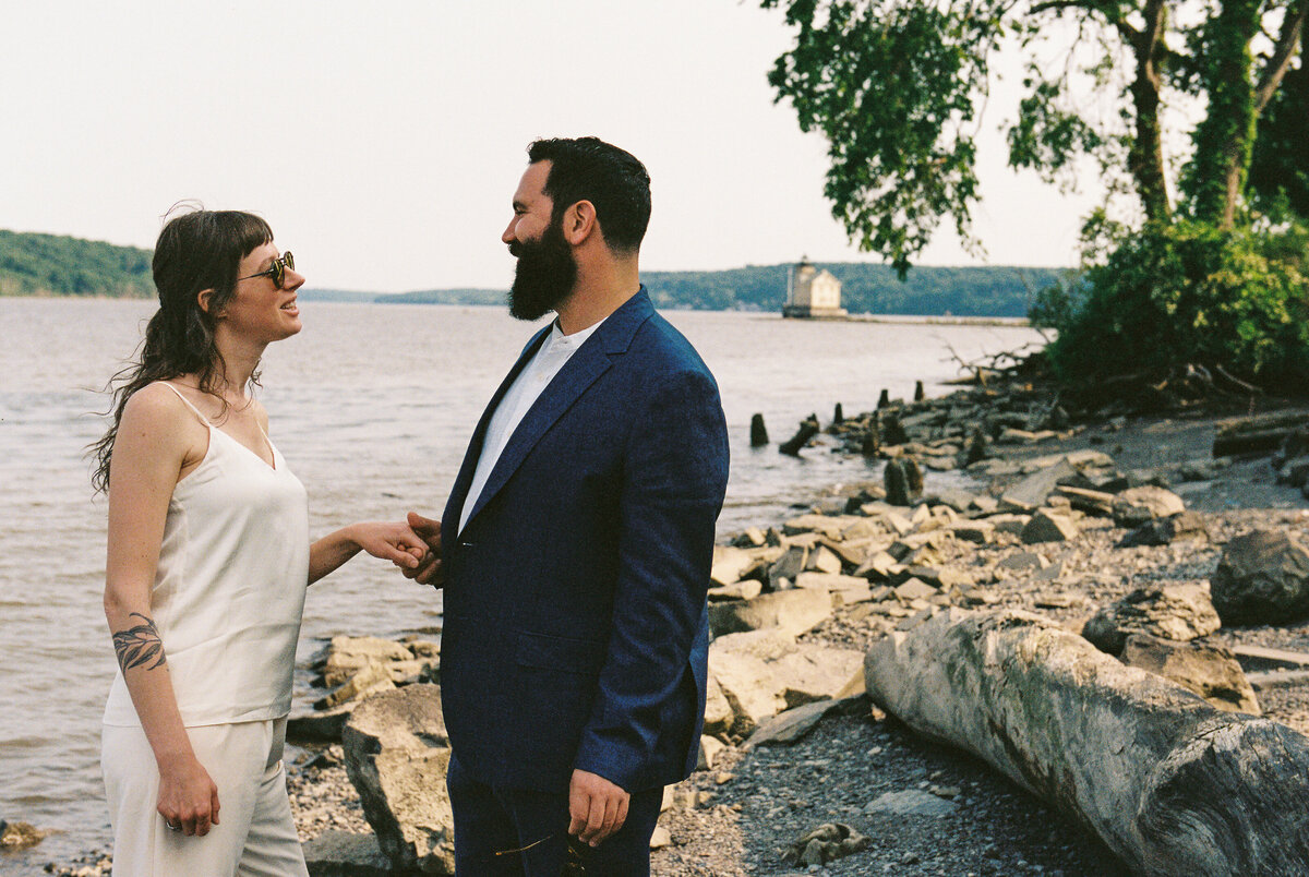rhinecliff_new_york_elopement_jamie_shields_photography-3