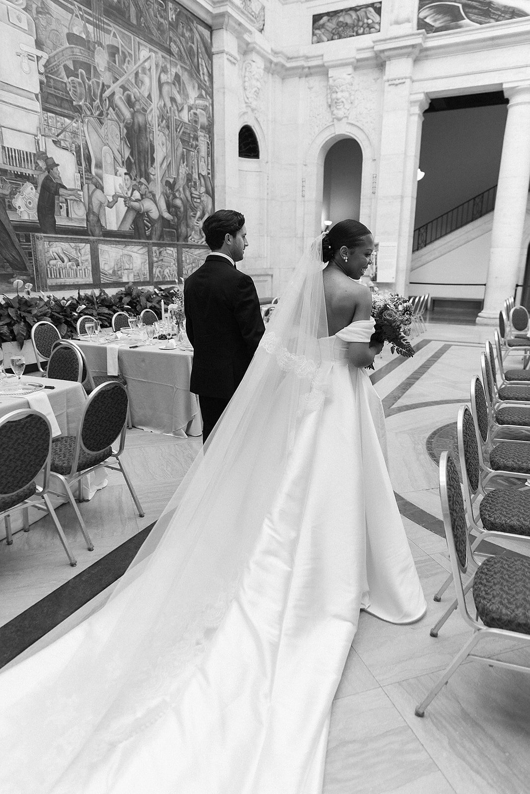 detroit-institute-arts-wedding-portraits-2