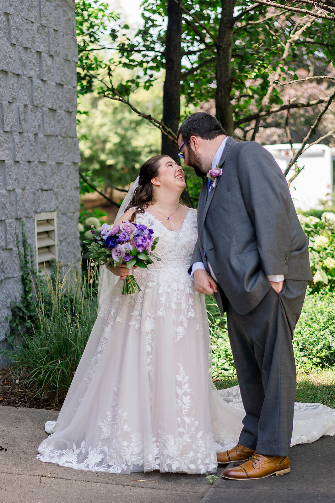 Eliana-Melmed-Photography-Chicago-LosAngeles-Jewish-WeddingPhotography-ElianaSklar-FirstLook-00155