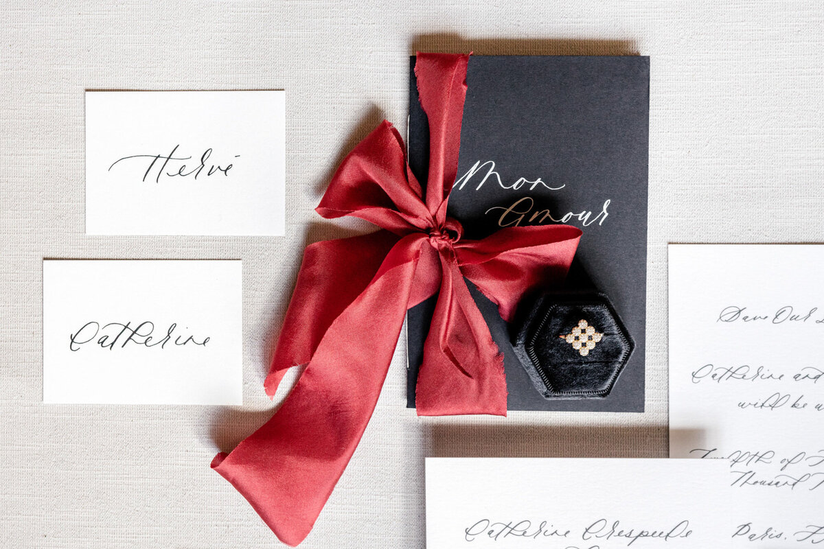 13-High-end-luxury-wedding-stationery-Paris-wedding-black-red-victoria-amrose-photography (8)