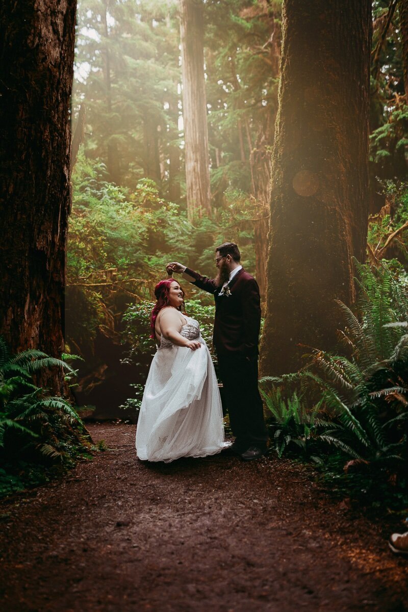 Oregon_ContentRetreat_Redwoods_Elopement_Wedding