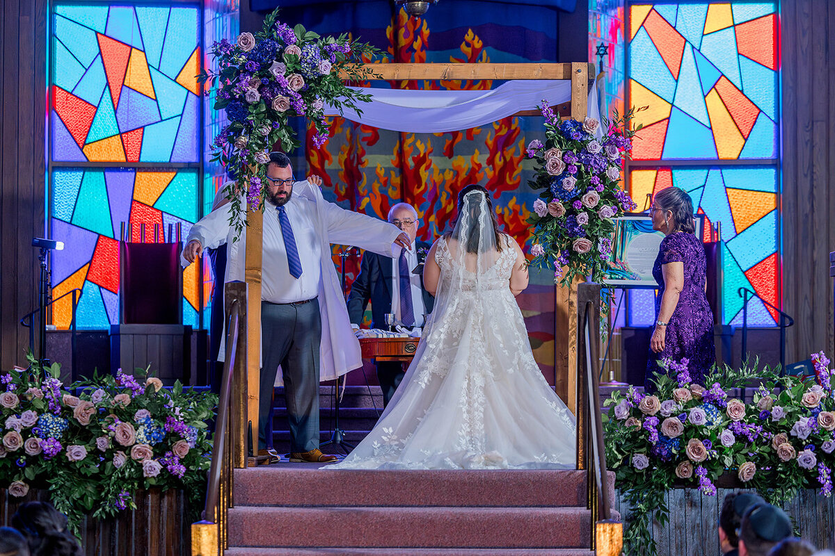 Eliana-Melmed-Photography-Chicago-LosAngeles-Jewish-WeddingPhotography-ElianaSklar-Chuppah-00110