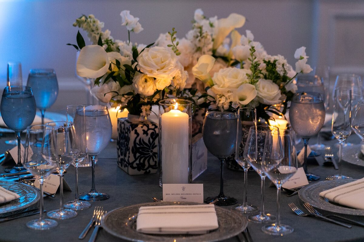 Event-Planning-DC-Wedding-Chinoiserie-Floral-Low-Centerpiece-Fairmont-Georgetown-Michael-Kress-Photo