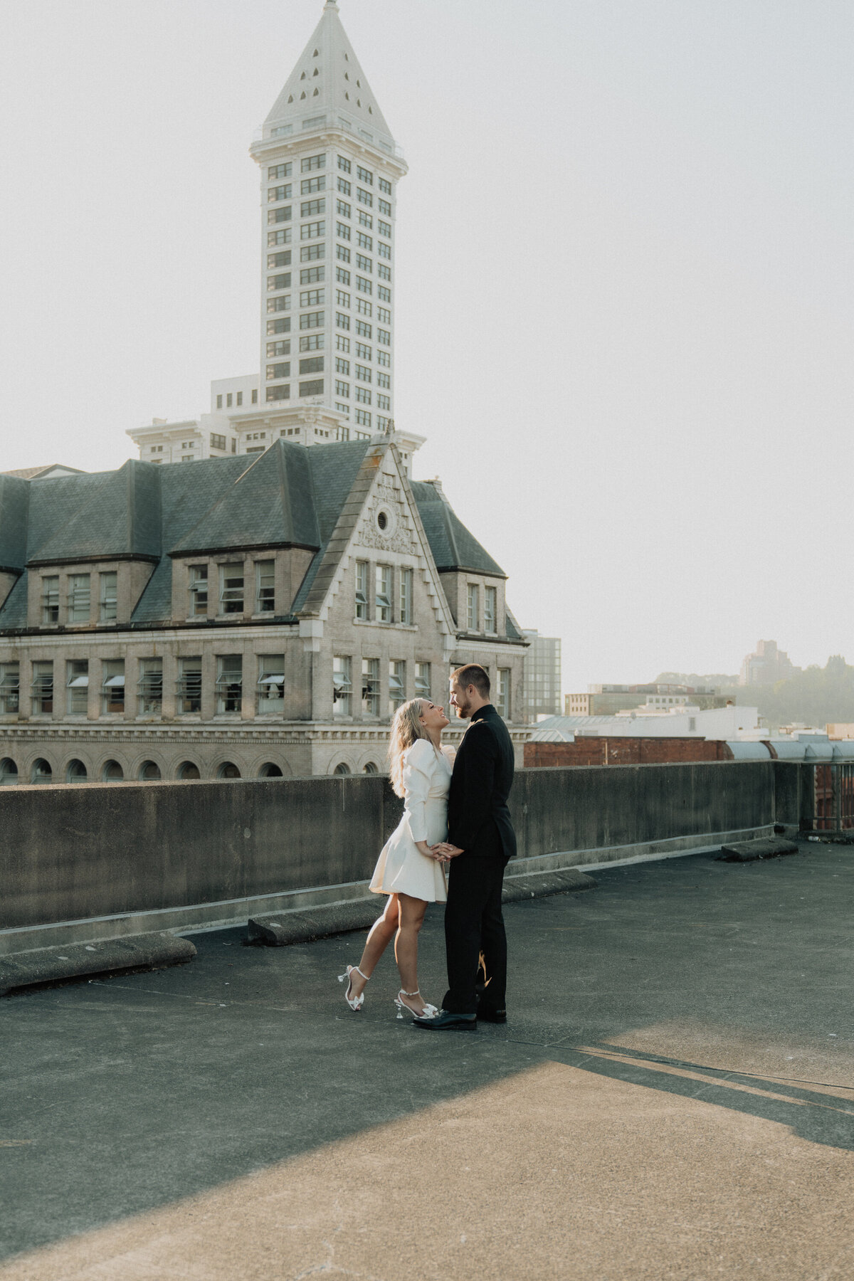 Sara-Canon-Elopement-Downtown-Seattle-WA-Amy-Law-Photography-1