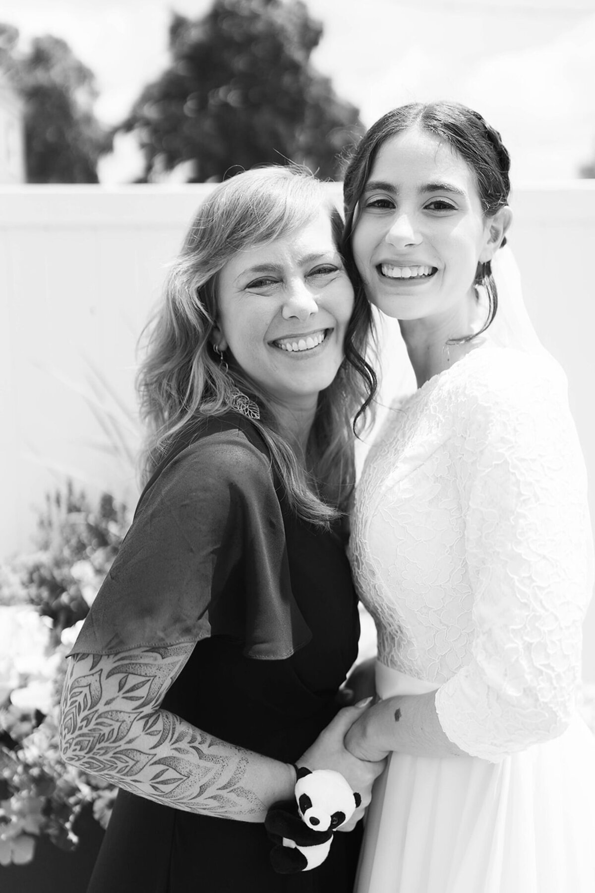 Eliana-Melmed-Photography-Chicago-LosAngeles-Jewish-WeddingPhotographer-CarmiKalman-CarmiReady-00108