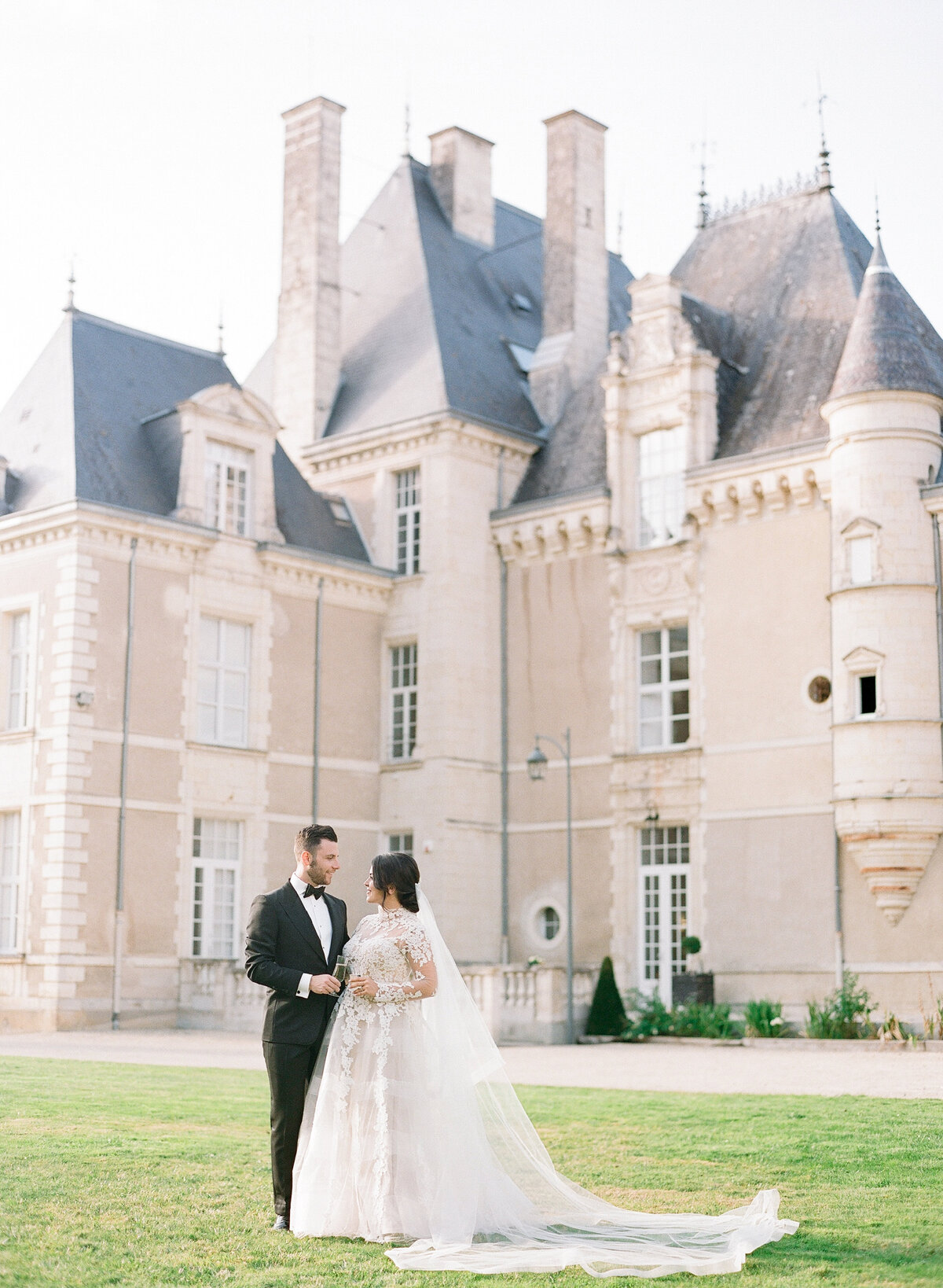 Jennifer Fox Weddings English speaking wedding planning & design agency in France crafting refined and bespoke weddings and celebrations Provence, Paris and destination Molly-Carr-Photography-Natalie-Ryan-Bride-Groom-6