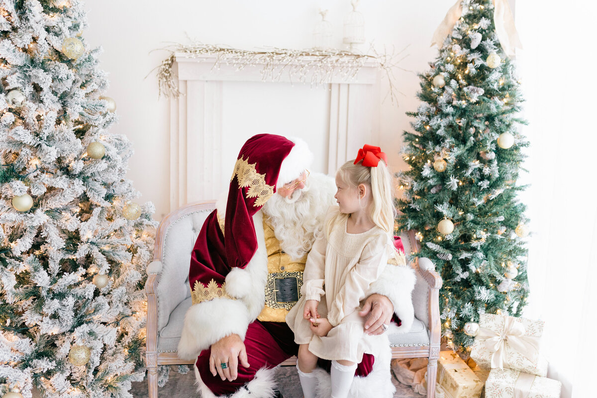 AllieBlaylockPhotographySanta07resized