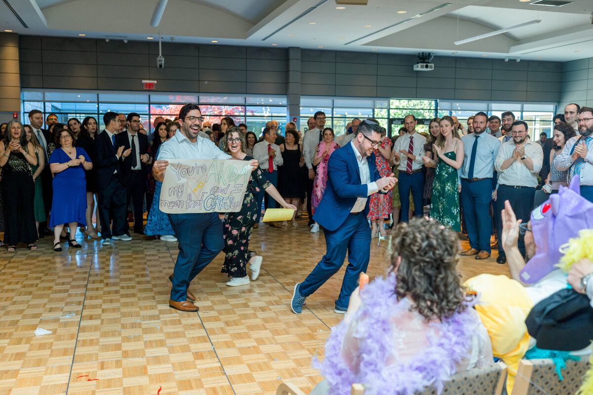 Eliana-Melmed-Photography-Chicago-LosAngeles-Jewish-WeddingPhotography-ShulaNoah-Shtick-00336