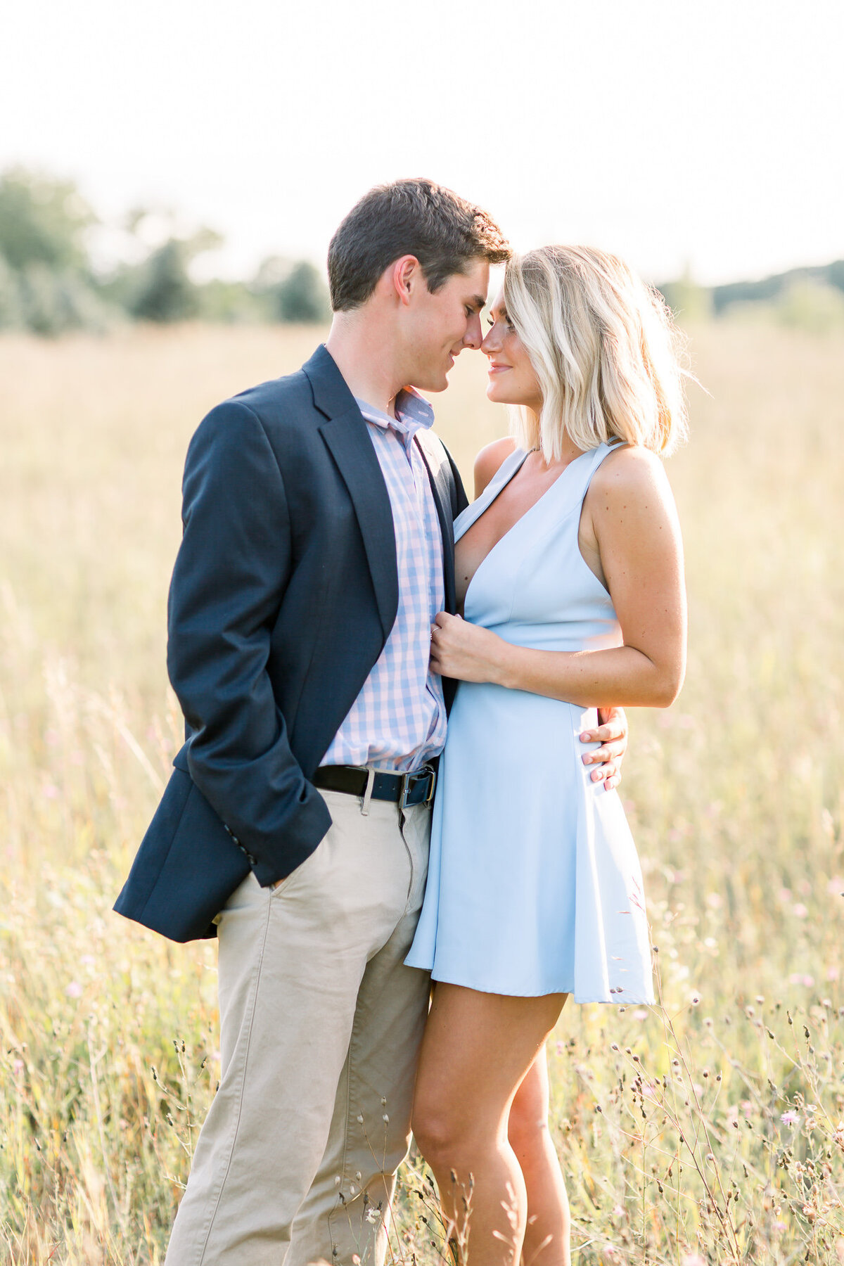 engagement-session-outfit-ideas