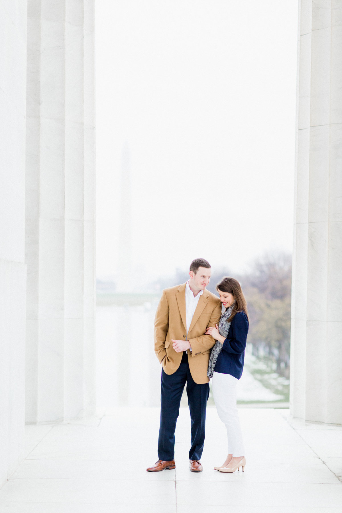 32_classy_monuments_engagement_session