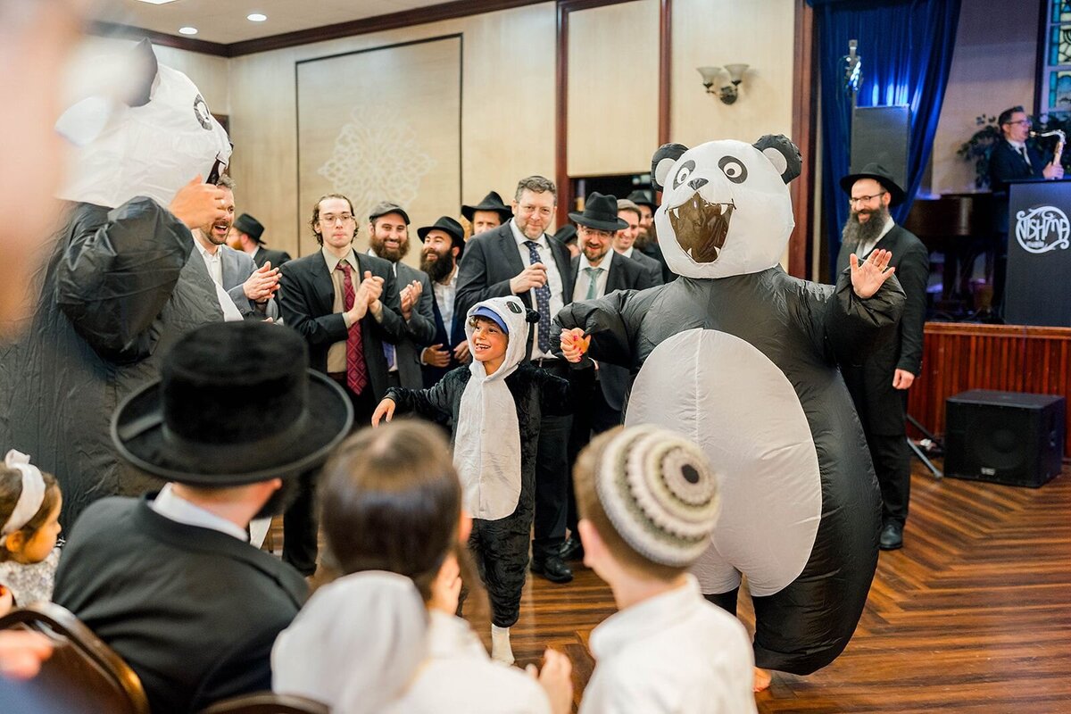 Eliana-Melmed-Photography-Chicago-LosAngeles-Jewish-WeddingPhotographer-CarmiKalman-Shtick-00020