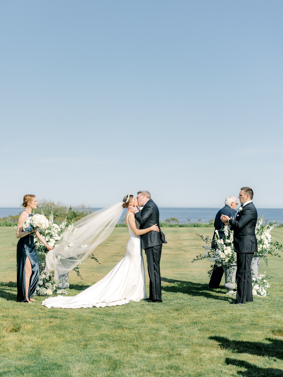 Lauren-Baker-Photography-Ocean-House-Rhode-Island-Wedding-57