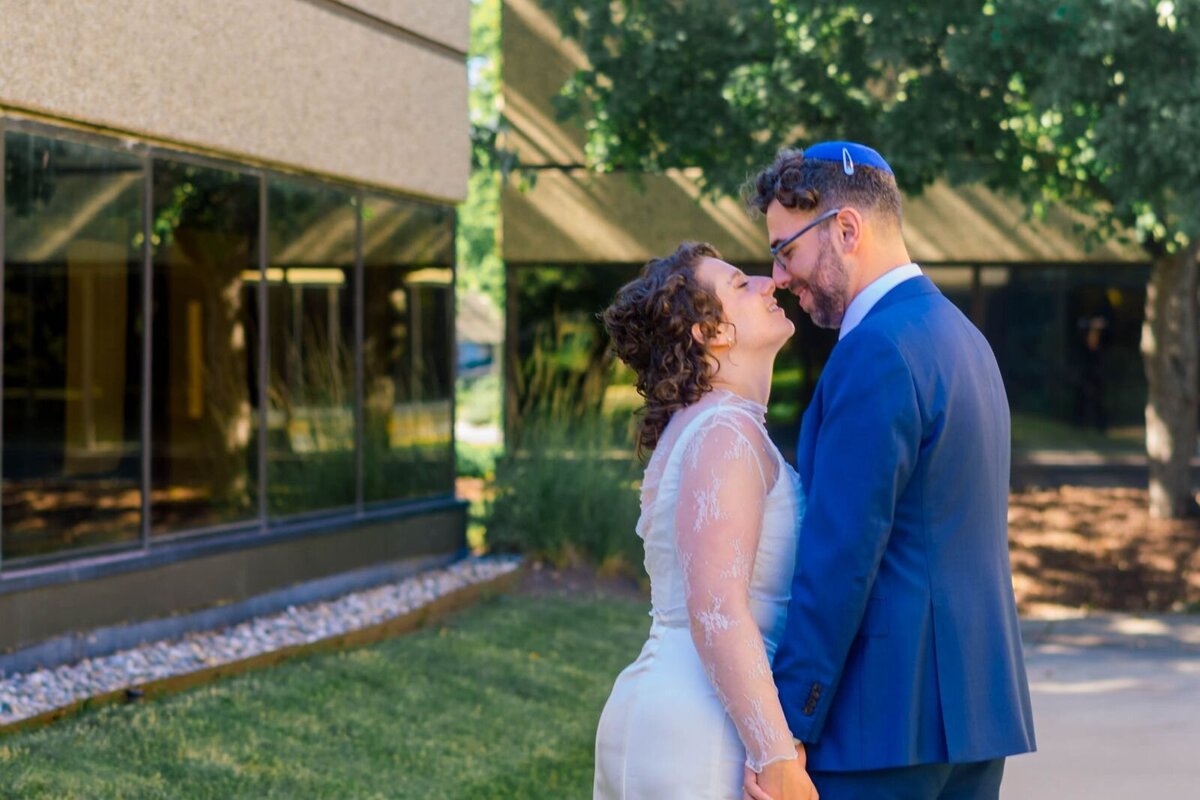 Eliana-Melmed-Photography-Chicago-LosAngeles-Jewish-WeddingPhotography-ShulaNoah-CouplesPortraits-00101