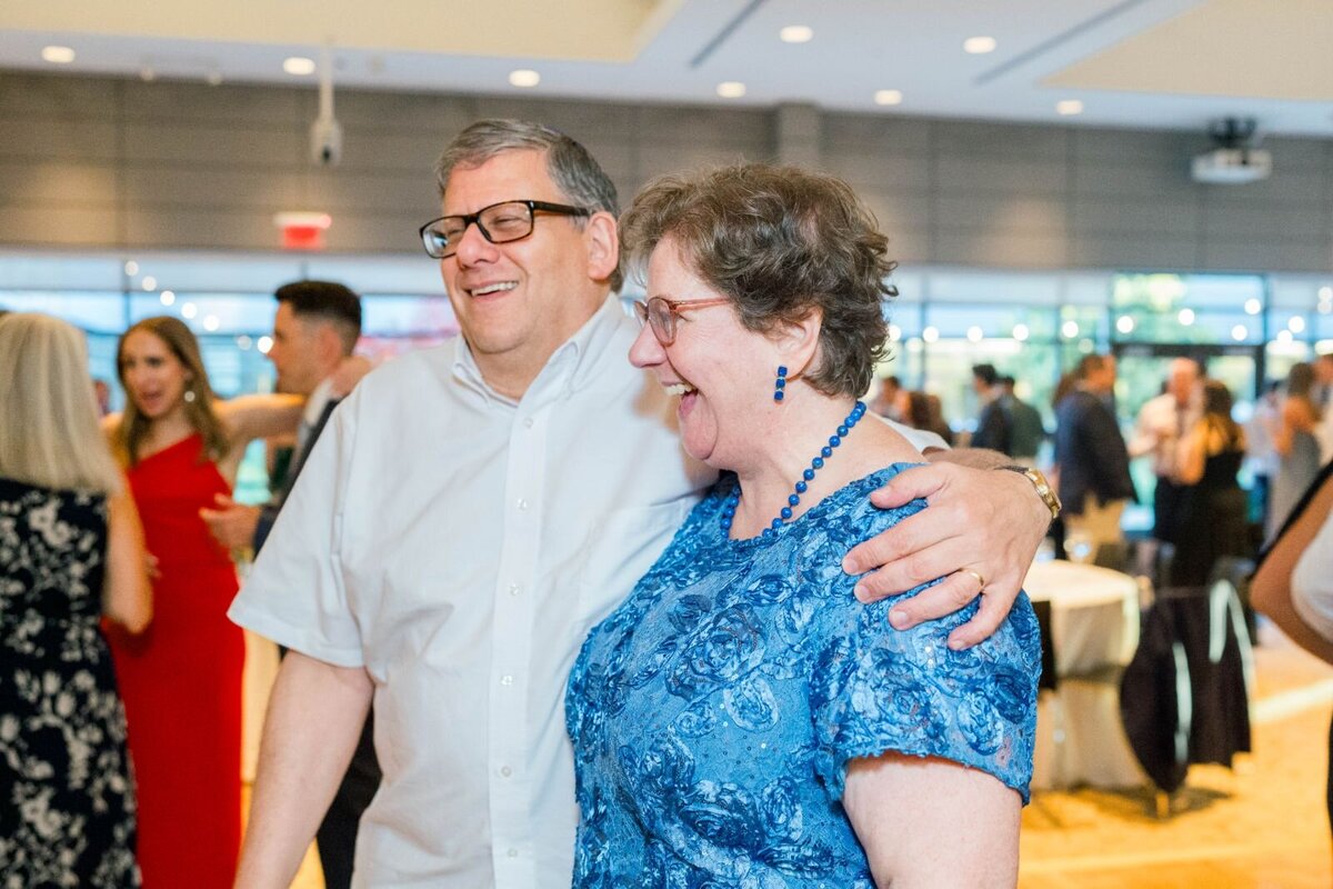 processed_ElianaMelmedPhotography_JewishWeddingPhotographer_ShulaNoah_Dancing-260