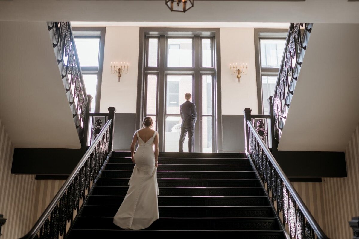 Bride-and-Groom-First-Look-maison-de-la-luz-hotel-New-Orleans-.jpg