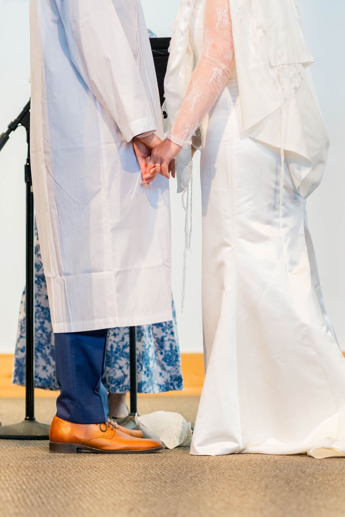 Eliana-Melmed-Photography-Chicago-LosAngeles-Jewish-WeddingPhotography-ShulaNoah-Chuppah-00159