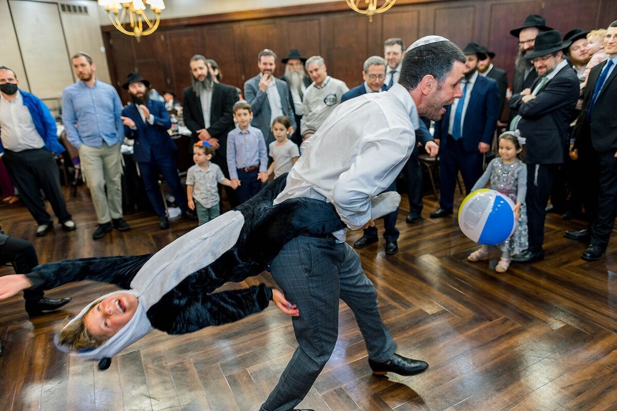 Eliana-Melmed-Photography-Chicago-LosAngeles-Jewish-WeddingPhotographer-CarmiKalman-Shtick-00054