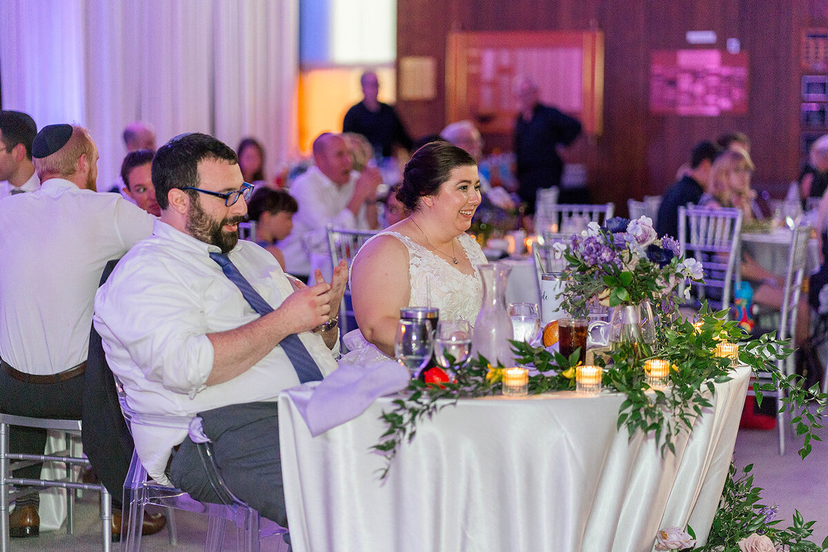 Eliana-Melmed-Photography-Chicago-LosAngeles-Jewish-WeddingPhotography-ElianaSklar-DanceFloor-00047
