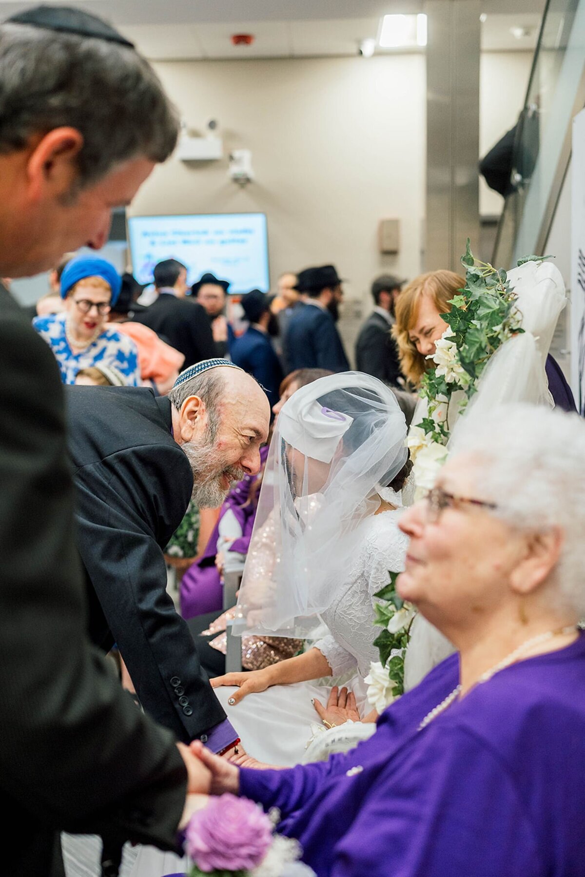 Eliana-Melmed-Photography-Chicago-LosAngeles-Jewish-WeddingPhotographer-CarmiKalman-Bedeken-00038