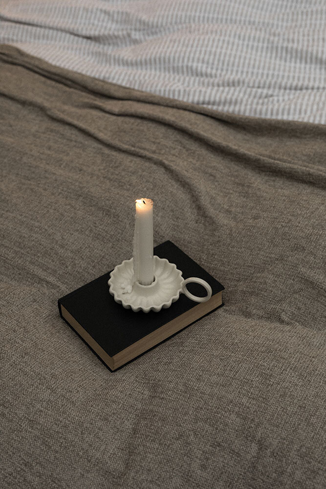 kaboompics_cosy-bed-corner-collection-33067