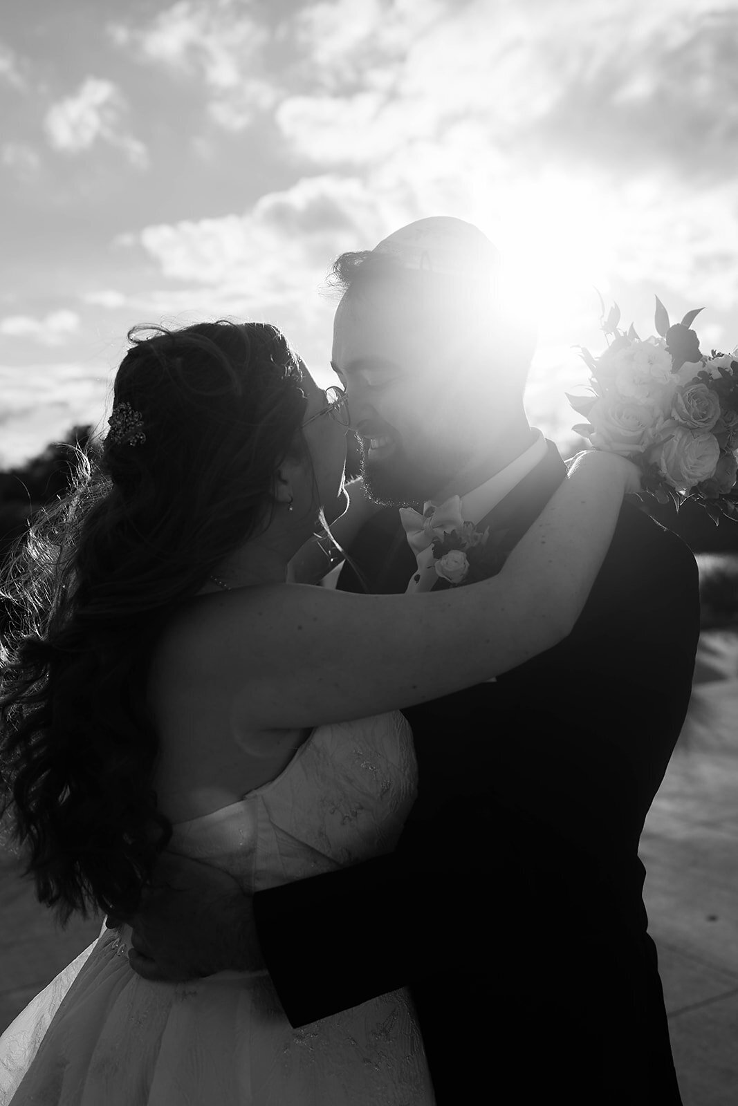 Eliana-Melmed-Photography-Chicago-LosAngeles-Jewish-WeddingPhotography-CouplePortrait-00110
