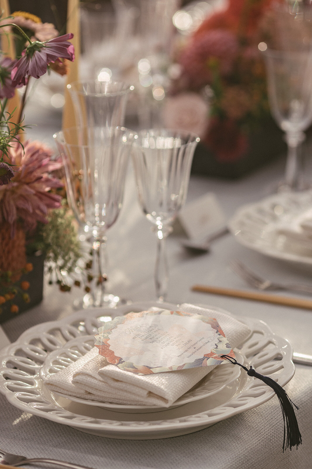 classic-elegant-wedding-tablescape