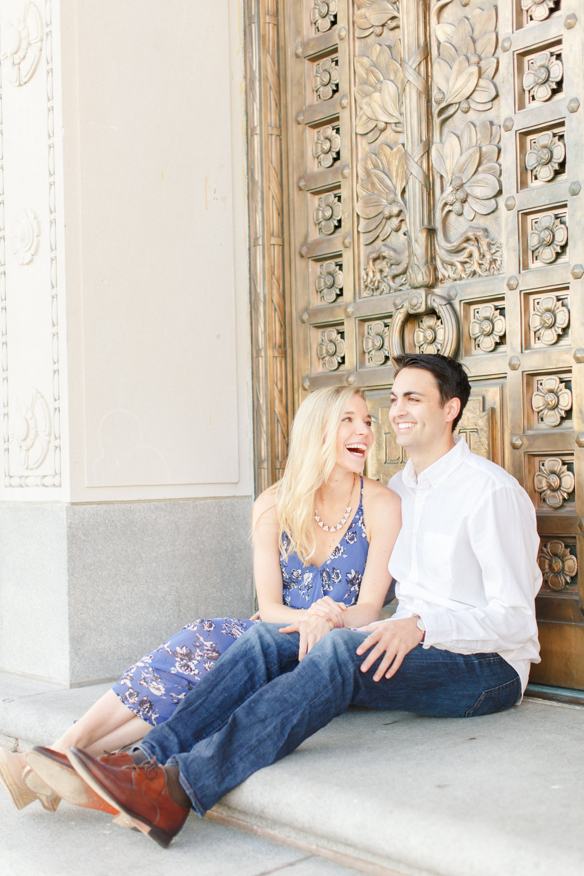 Indianapolis War Memorial Downtown Engagement Session Sunrise Sami Renee Photography-20