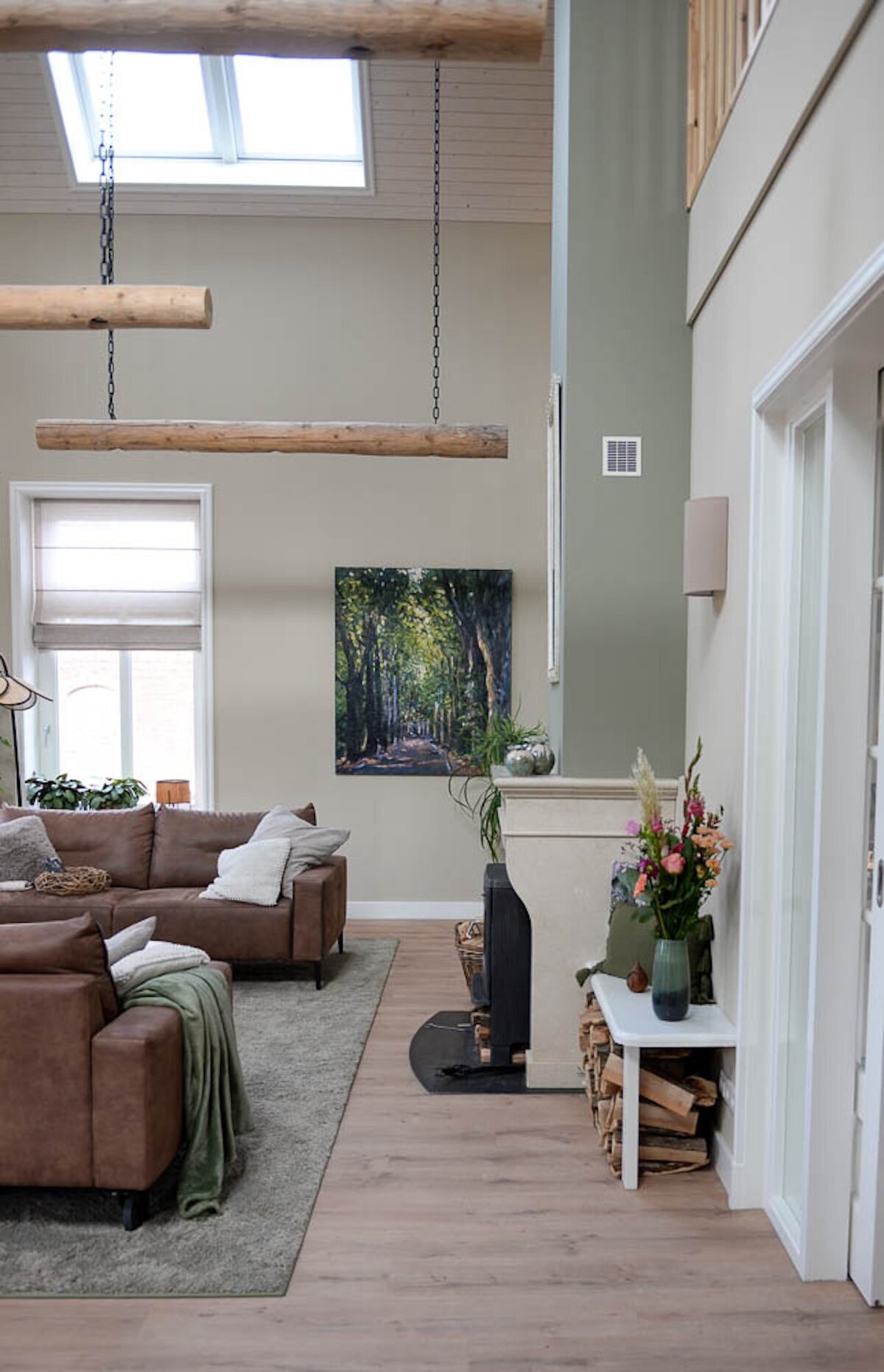 Landelijk Scandinavisch interieur in woonboerderij Noordbroek door Styling by Annemarie