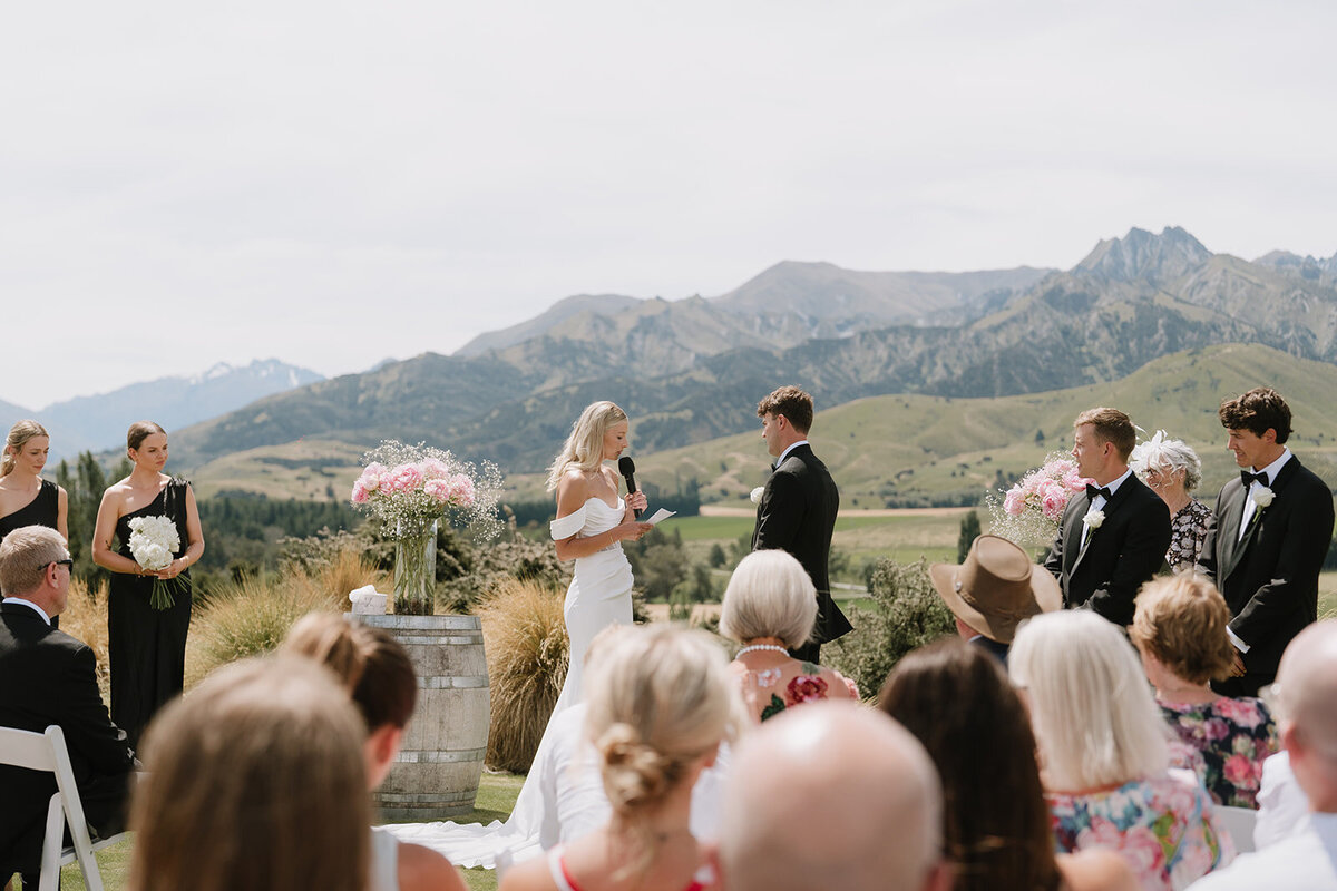 Melissa Clark Photography - Queenstown Wedding Photographer - Brenna & Taylor - Lookoutlodge Wedding-185