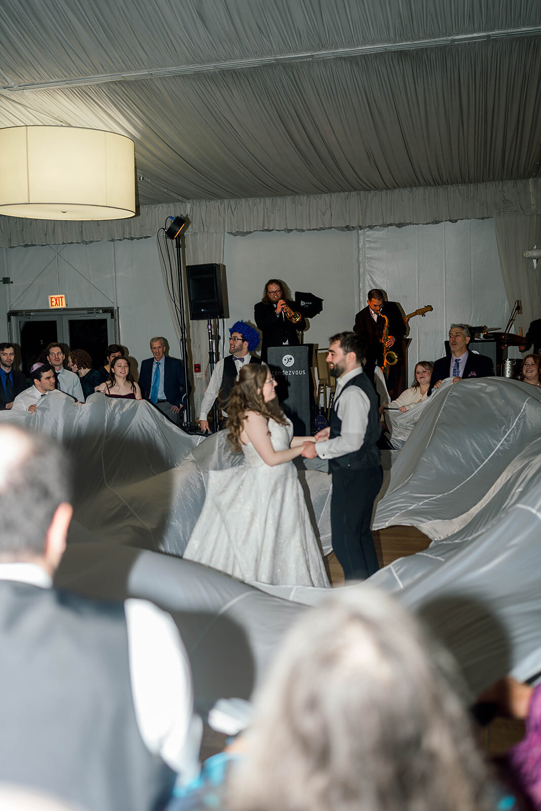 Eliana-Melmed-Photography-Chicago-LosAngeles-Jewish-WeddingPhotography-SimchaDancing-00030
