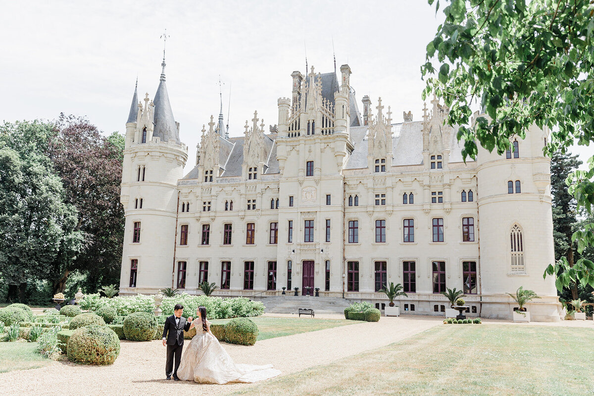 chateau-loire-valley-exterior-elopement