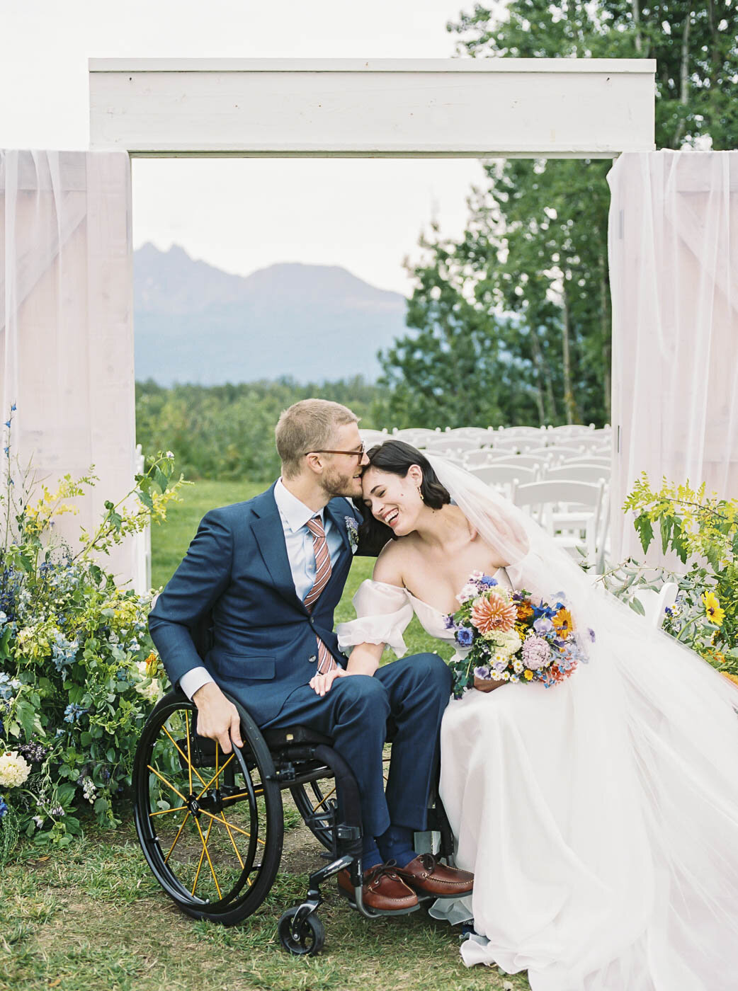 Epic-Wedding-Snow-Peak-Farm_-Wasilla AlaskaKassanda+Eric_15