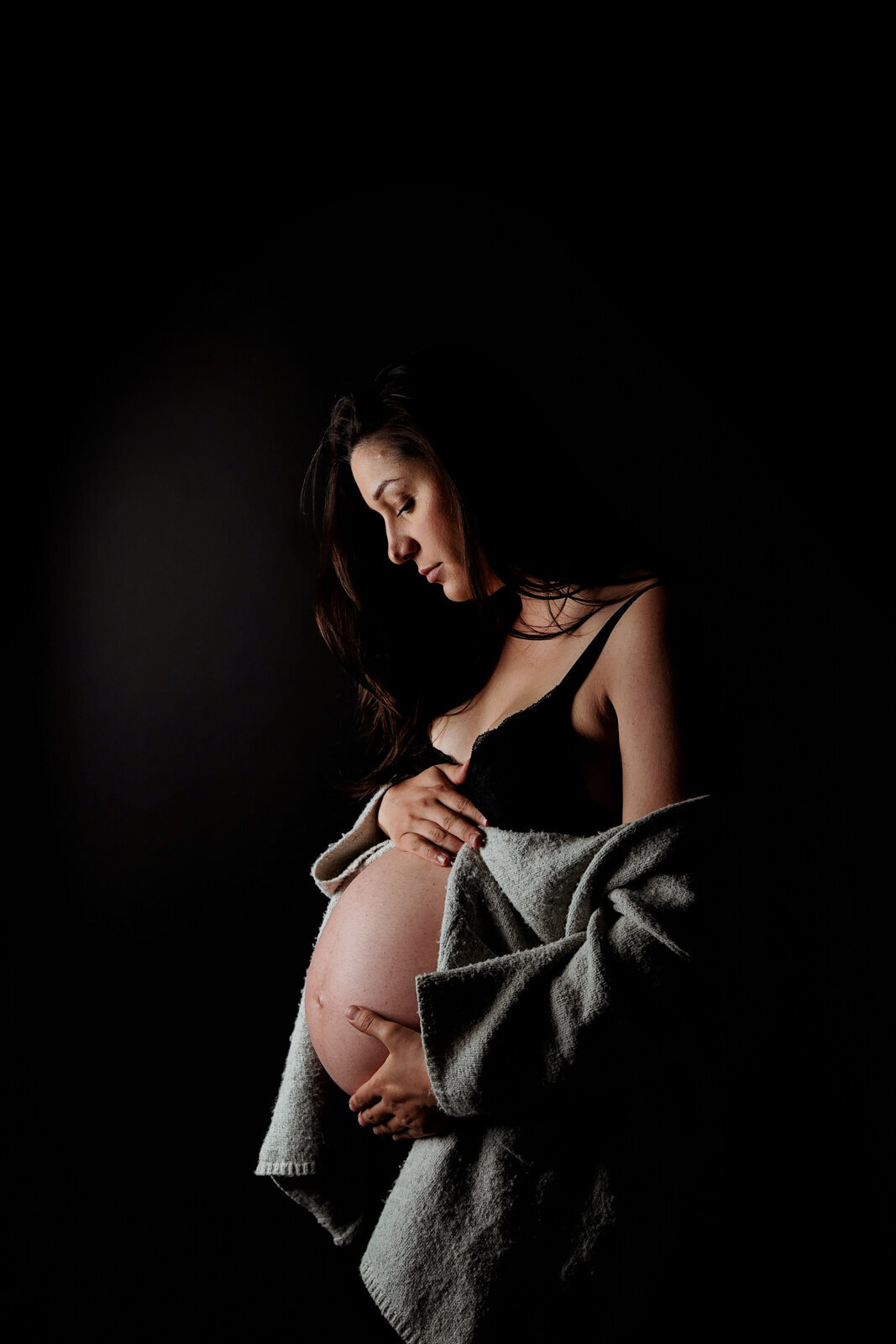 NKCreativeStudios-MaternityPhotography-Ottawa-017