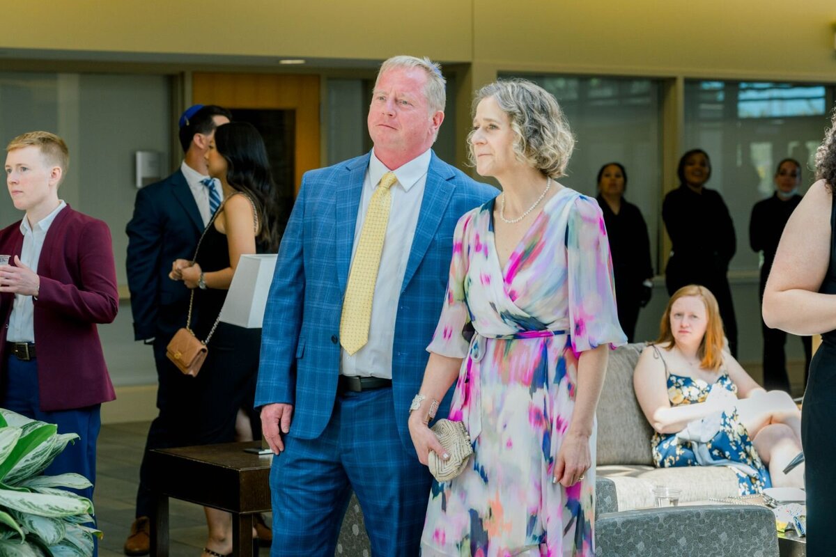Eliana-Melmed-Photography-Chicago-LosAngeles-Jewish-WeddingPhotography-ShulaNoah-Tisch-00015