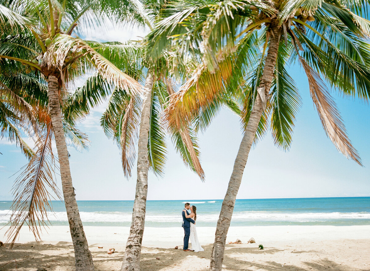 Jenni + Trevin | Hawaii Wedding & Lifestyle Photography | Ashley Goodwin Photography