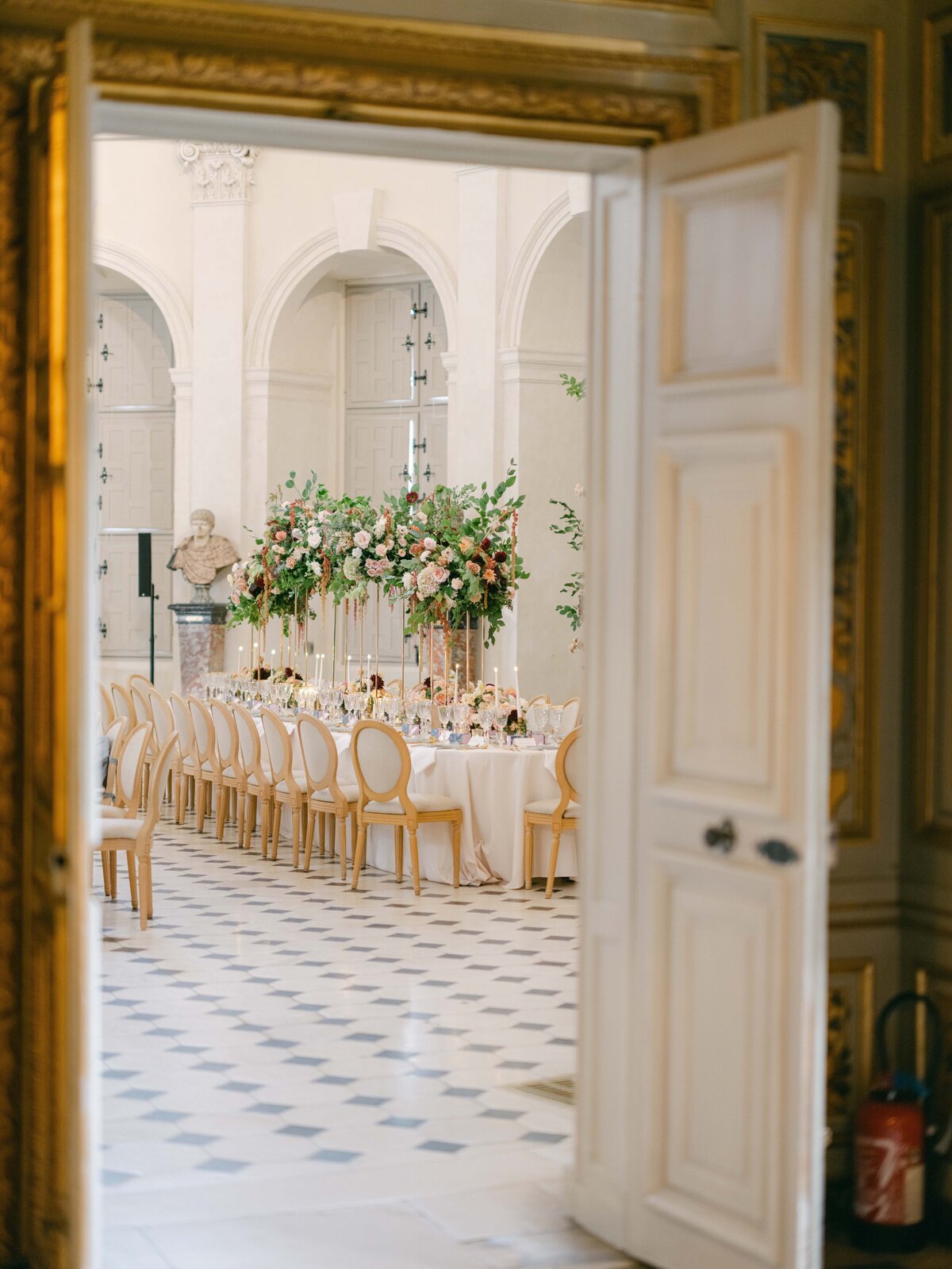 Chateau-Vaux-le-vicomte-wedding-florist-FLORAISON43