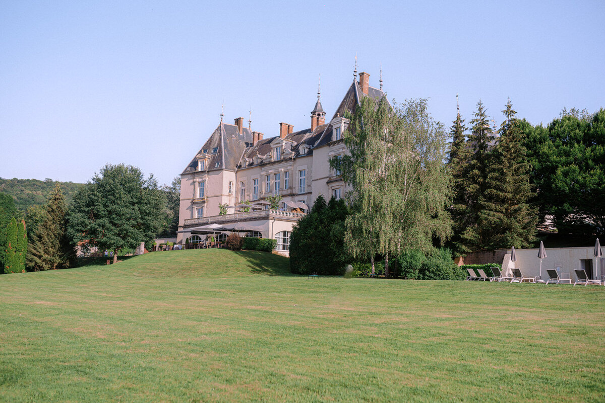 Luxury destination wedding Chateau Sainte Sabine Burgundy France-001