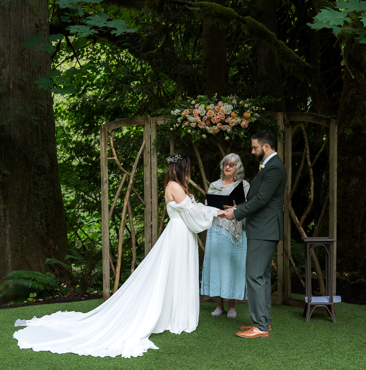 Treehouse Point Issaquah Washington Elopement and Wedding Photographer