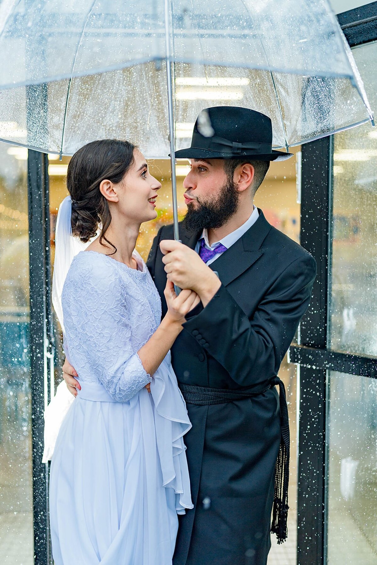 Eliana-Melmed-Photography-Chicago-LosAngeles-Jewish-WeddingPhotographer-CarmiKalman-CouplesPortraits-00009