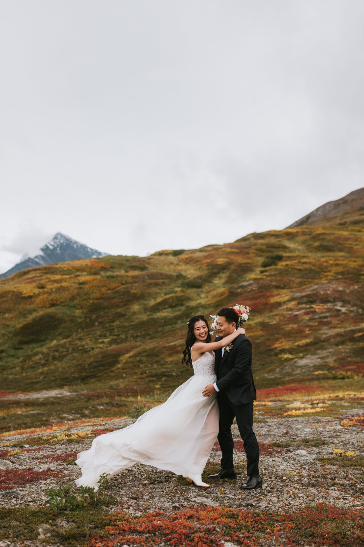 alaska-helicopter-elopement-donna-marie-photography8