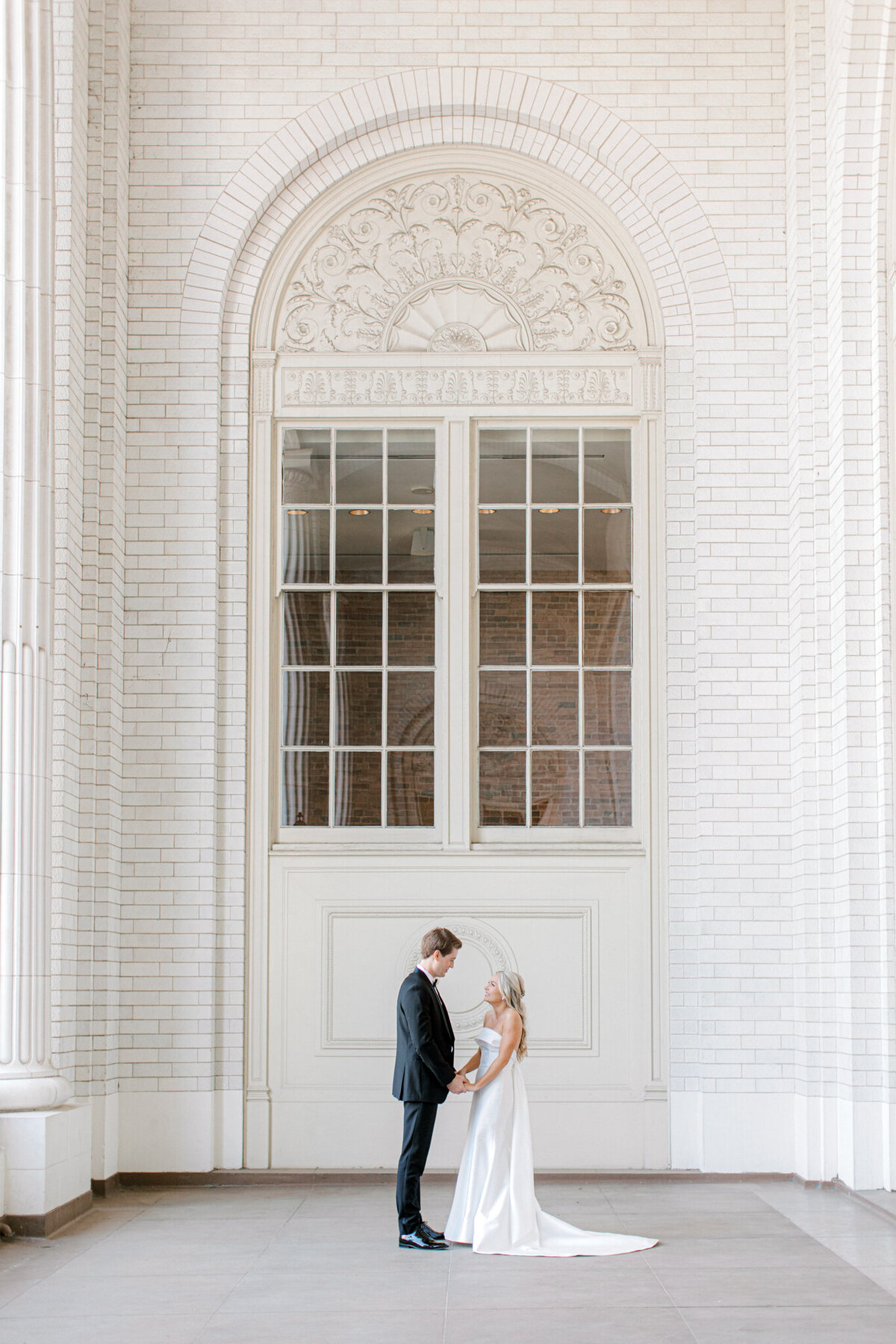 Madison & Michael's Wedding at Union Station | Dallas Wedding Photographer | Sami Kathryn Photography-56